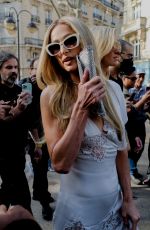 PARIS and NICKY HILTON Arrives at Stella McCartney Spring/Summer 2024 Show in Paris 10/02/2023