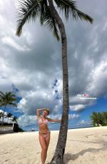 PRESSLEY HOSBACH - Instagram Photos 10/10/2023