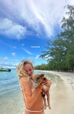 PRESSLEY HOSBACH - Instagram Photos 10/10/2023