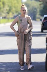 RUMER WILLIS Leaves Pottery Class in Los Angeles 10/08/2023