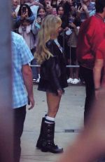 SABRINA CARPENTER Leaves Taylor Swift