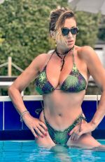 SABRINA SALERNO - Bikini Megamix 