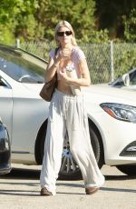 SAMI SHEEN on a Lunch Date at Erehwon Organic in Calabasas 10/04/2023