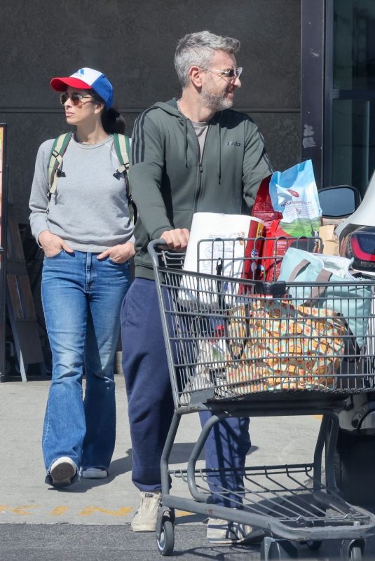 SARAH SILVERMAN and Rory Albanese Out Shopping in Los Feliz 10/30/2023