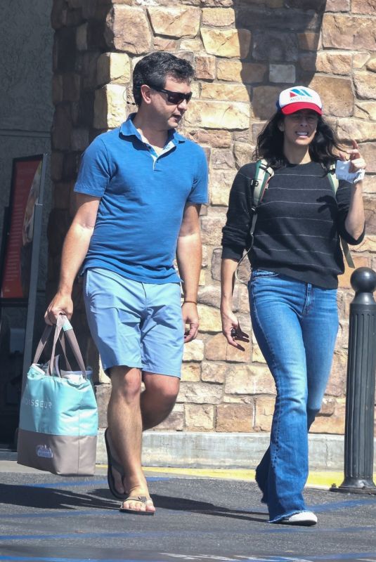 SARAH SILVERMAN Out Shopping with a Friend at Gelson’s Markets in Los Feliz 10/09/2023