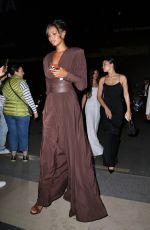 SHANINA SHIAK, JASMINE TOOKES and SARA SAMPAIO Out for Dinner at Costes Hotel in Paris 09/30/2023
