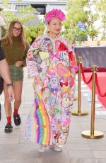 SIA Arrives at Hollywood Beauty Awards 10/02/2023