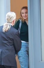 SOPHIE TURNER Returns to Taylor Swift