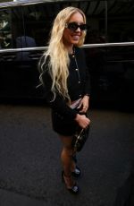SYDNEY SWEENEY Arrives at Miu Miu SS24 Fashion Show in Paris 10/03/2023