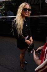 SYDNEY SWEENEY Arrives at Miu Miu SS24 Fashion Show in Paris 10/03/2023