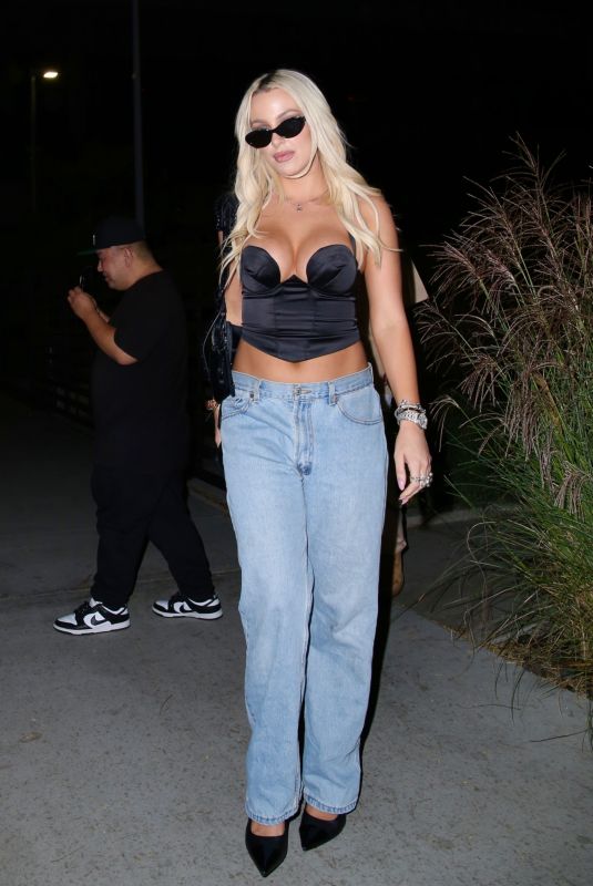 TANA MONGEAU Leaves Tate Mcrae