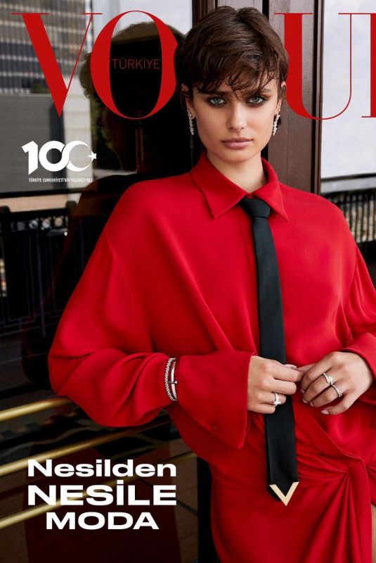 TAYLOR HILL on the Cover of Vogue Turkey, October 2023