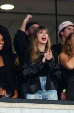 TAYLOR SWIFT, BLAKE LIVELY, SOPHIE TURNER and SABRINA CARPENTER at Kansas Chiefs vs. New York Jets Game in Newark 10/01/2023