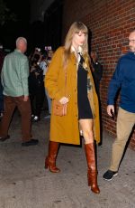 TAYLOR SWIFT Out for Dinner in New York 10/26/2023