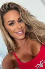 VANESSA MARIPOSA - Instagram Photos