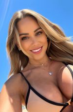 VANESSA MARIPOSA - Instagram Photos