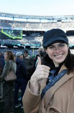 ALEXANDRA DADDARIO at Dolphins vs Jets Game in New Jersey 11/24/2023