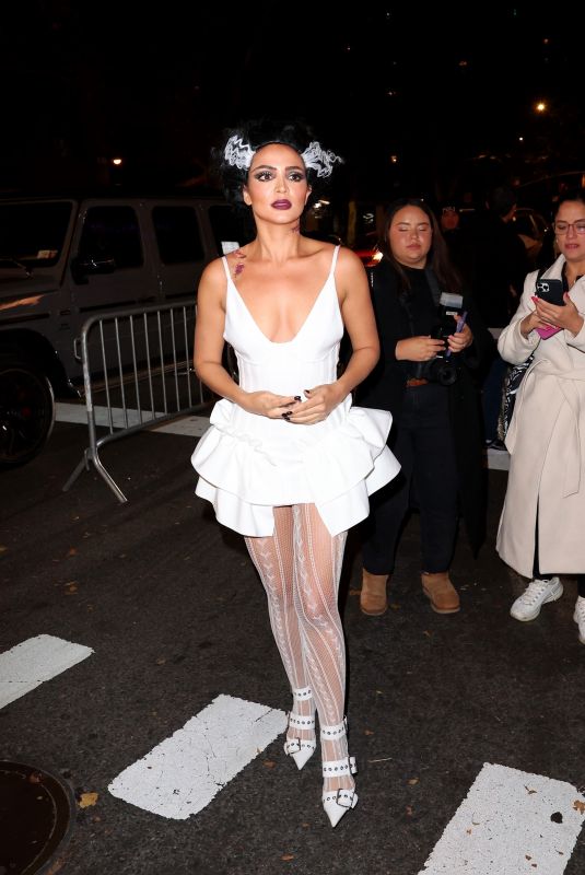 AMANDA SALAZAR Arrives at Heidi Klum