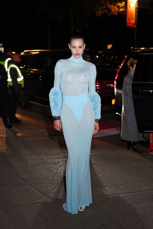 AMELIA HAMLIN Arrives at 2023 CFDA Fashion Awards in New York 11/06/2023