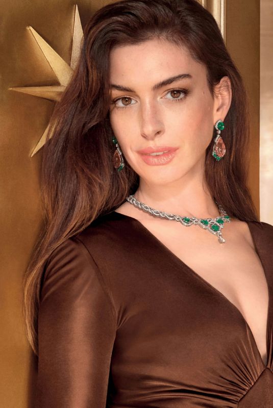 ANNE HATHAWAY for Bulgari Magnificent Wonders Fall 2023