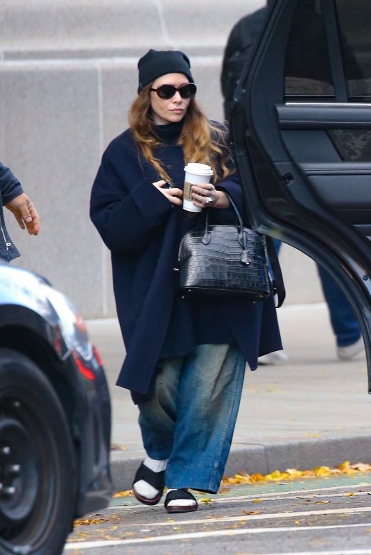 ASHLEY OLSEN Out and About in New York 11/01/2023