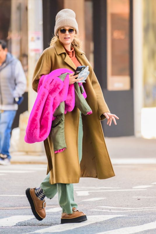 BLAKE LIVELY Out and About in New York 11/16/2023
