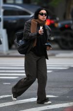 CHALRI XCX Out Smoking in New York 11/12/2023