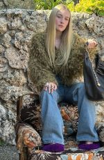 DAKOTA FANNING for Loewe Spring/Summer 2024