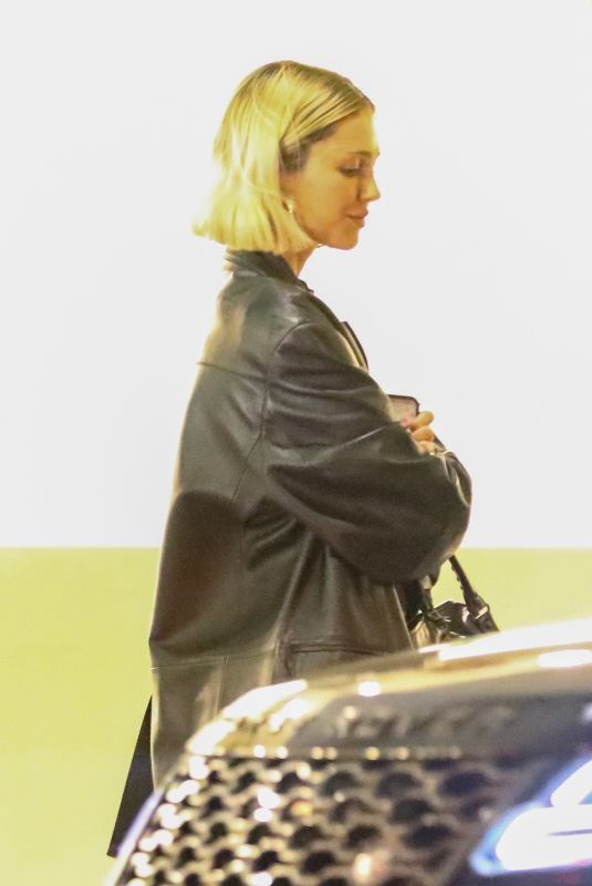 DELILAH HAMLIN and Henry Eikenberry Out for Dinner at Il Pastaio in Los Angeles 11/08/2023