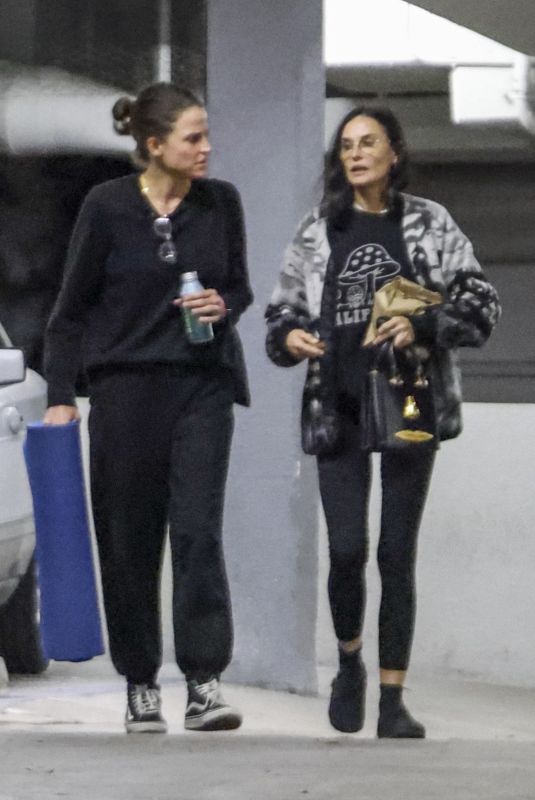 DEMI MOORE and TALLULAH WILLIS Arrives at a Yoga Session in Los Angeles 11/26/2023