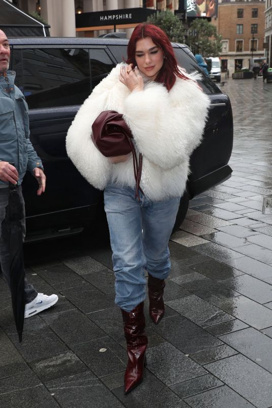 DUA LIPA Arrives at Capital Breakfast Radio in London 11/08/2023