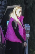 ELIZABETH BERKLEY and Greg Lauren Share a Romantic Moment in Beverly Hills 11/14/2023