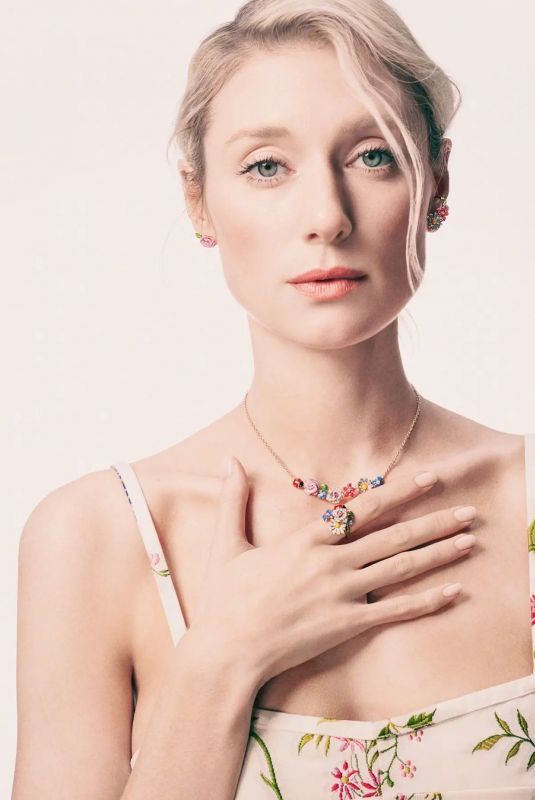 ELIZABETH DEBICKI for La Rose Dior Campaign 2023