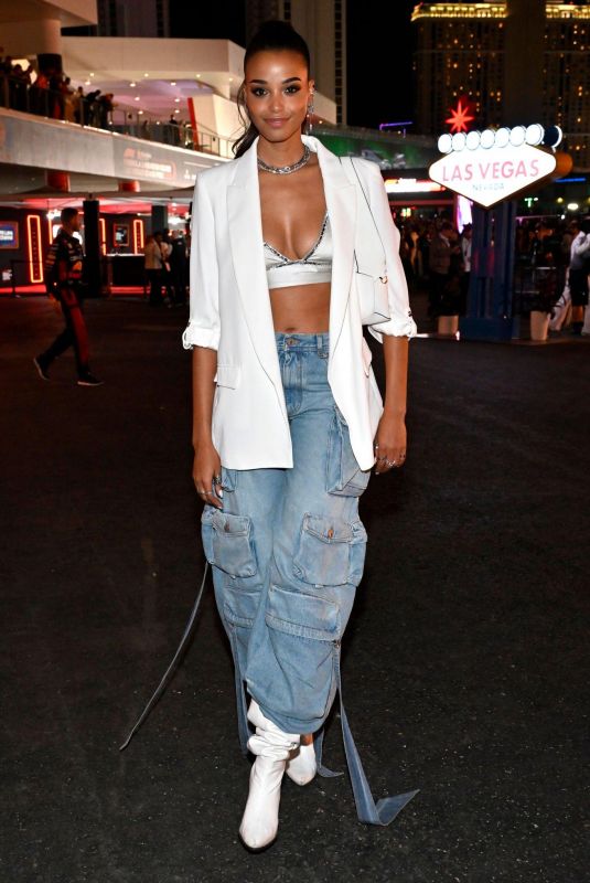 ELLA BALINSKA at F1 Grand Prix of Las Vegas in Las Vegas 11/18/2023