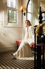 EMERALD FENNELL in Harper