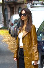 EMILY RATAJKOWSKI Leaves Her Apartment in New York 11/07/2023