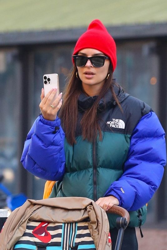 EMILY RATAJKOWSKI Out and About in New York 11/03/2023