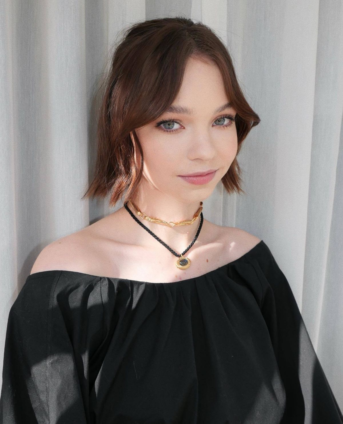EMMA MYERS At A Photoshoot November 2023 HawtCelebs emma-myers-at-a-photoshoot-november-2023-hawtcelebs