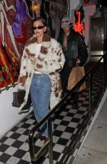 HAILEY and Justin BIEBER Out for Dinner Date at Drake