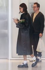 HAILEY BIEBER Arrives at Her Office in Beverly Hills 11/13/2023