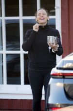 JENNIFER GARNER Out for Coffee in Los Angeles 11/06/2023