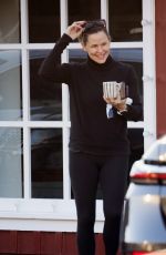 JENNIFER GARNER Out for Coffee in Los Angeles 11/06/2023