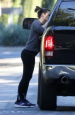 JENNIFER GARNER Shares Affectionate Goodbye with Her Boyfriend John Miller 11/17/2023