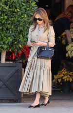 JENNIFER LOPEZ Shopping at Rolling Greens in Hollywood 11/22/2023