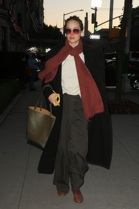 JENNIFRE LAWRENCE Out and About in New York 11/28/2023