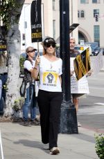 JERI RYAN at SAG-AFTRA Strike at Warner Brothers Studio in Los Angeles 11/07/2023