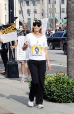 JERI RYAN at SAG-AFTRA Strike at Warner Brothers Studio in Los Angeles 11/07/2023