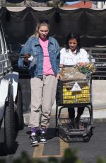 JESSICA HART Shopping at Gelson