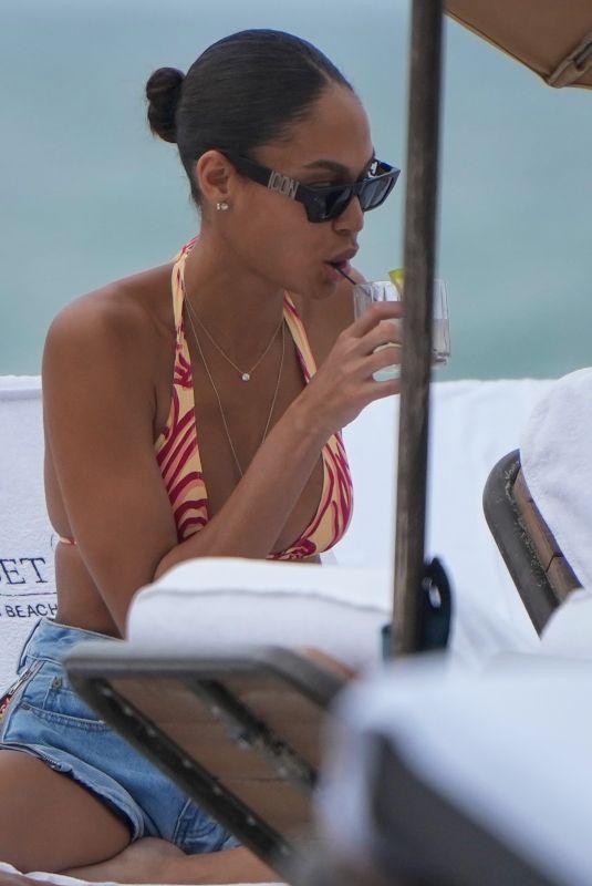 JOAN SMALLS in Bikini at a Beach in Miami 11/28/2023