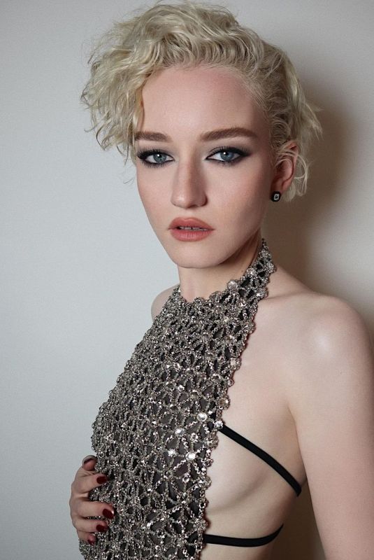 JULIA GARNER - LACMA Art+Film Gala Photoshoot, November 2023